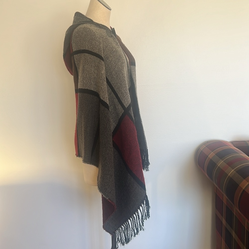 Shawl wrap - Picture 2 of 15